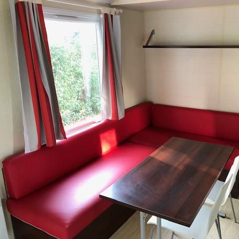 Stacaravan 4 personen - ABRIVADO 2 slaapkamers - 25m2 - met CLIM + TV - 9 m² overdekt terras