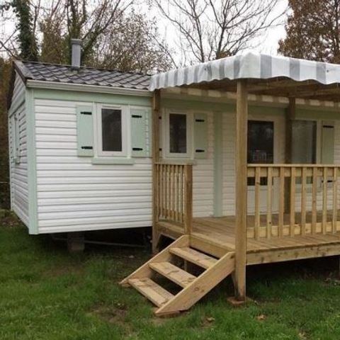 MOBILHOME 5 personnes - HAWAI 2 chambres - 28m² - avec CLIM + TV - terrasse couverte 13 m²