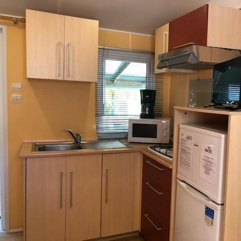 Mobilheim 4 Personen - ENCIERRO 2 Schlafzimmer - 24 m² - mit KLIMA+ TV - Überdachte Terrasse 13 m²