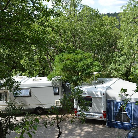 Kampeerplaats - Staanplaats caravan / camper