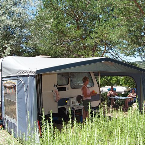 Kampeerplaats - Staanplaats caravan / camper
