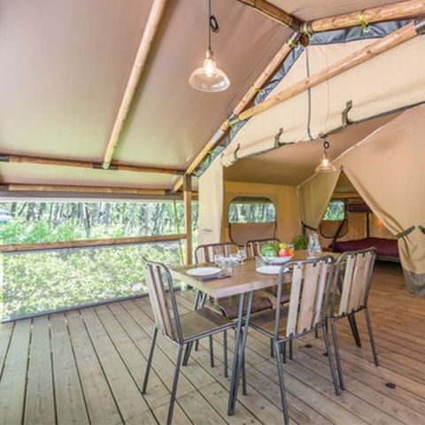 Canvas and wooden tent 5 persons - 2-bedroom Kenya Lodge tent on stilts