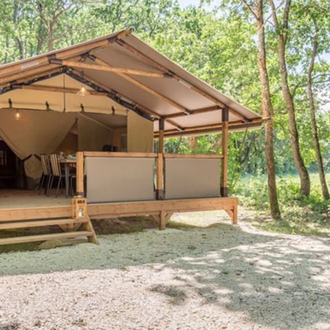 Canvas and wooden tent 5 persons - 2-bedroom Kenya Lodge tent on stilts
