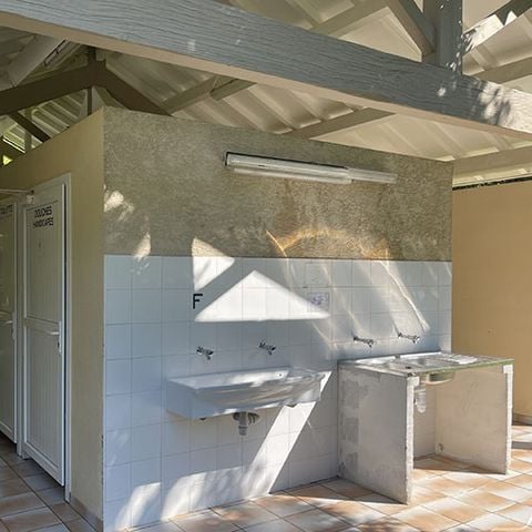 PLOT - Nude 2 persons