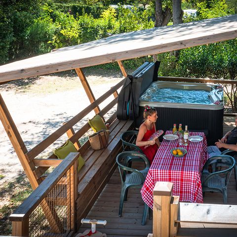 Mobile home 4 persons - Mobile home Lourmarin with Jacuzzi - 32m² - 2 bedrooms