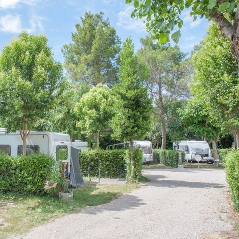 EMPLACEMENT - Forfait Emplacement + 1 véhicule