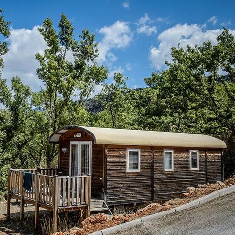 Hébergement 4 personnes - Roulotte avec vue nature - 20,40m² - 2 chambres (2 adultes + 2 enfants -12 ANS)