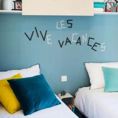 MOBILE HOME 6 people - Premium 4 Rooms 6 People Air-conditioned + TV