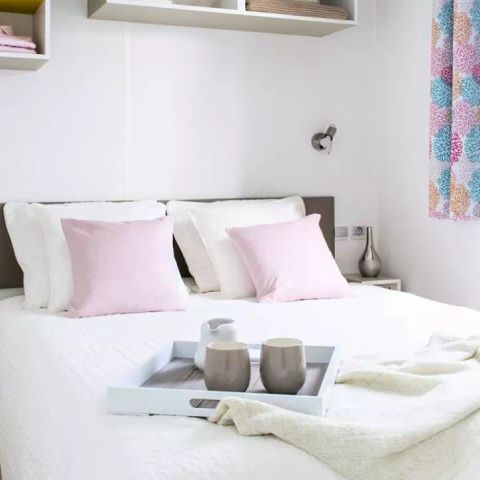 BUNGALOW 4 personnes - Premium 3 Pièces 4 Personnes Climatisé + TV