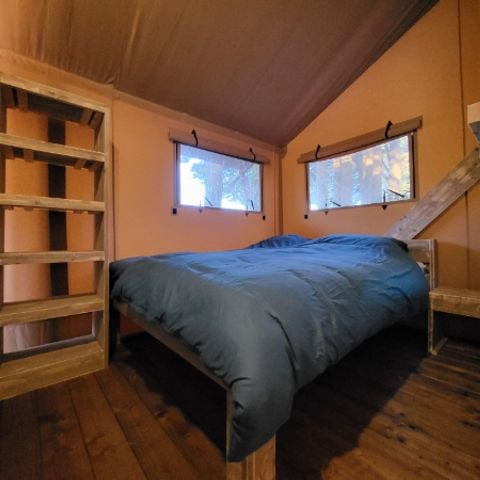 CANVAS AND WOOD TENT 6 people - Safari tent 6 with sanitary facilities