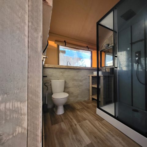 TIENDA DE LONA Y MADERA 6 personas - Tienda safari 6 con instalaciones sanitarias