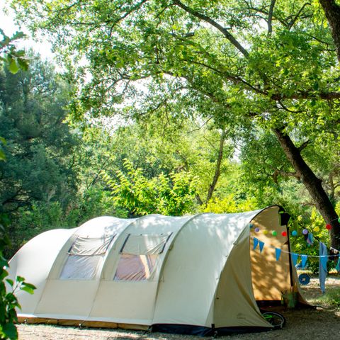 PLOT - Tent, caravan or motor home pitch + vehicle