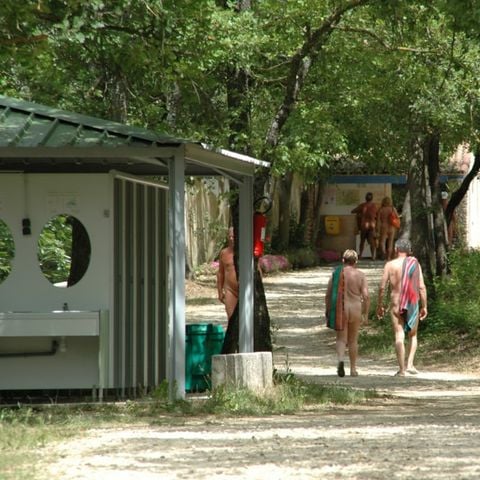 Camping Domaine Naturiste Petit Arlane Camping Domaine Naturiste Petit Arlane - Camping Alpes-de-Haute-Provence - Image N°28