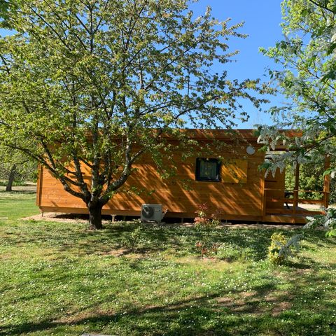 Chalet 5 personen - COTTAGE PREMIUM 2bed - airconditioning - LV - TV - BBQ-Ménage*,Bedlinnenpakket,draps de bain - 35m2+terrasse couverte 12m2