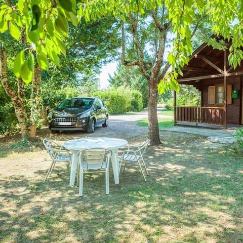 Chalet 4 personen - CHALET PMR CONFORT - 1 Schlafzimmer - Klimaanlage - TV - BBQ - Reinigung* - 35m2 + überdachte Terrasse von 14m2
