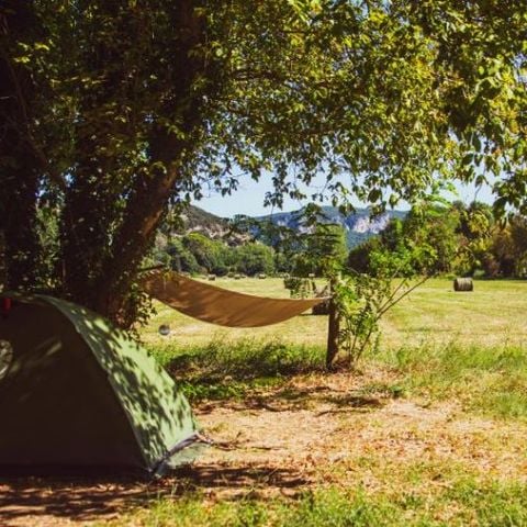 EMPLACEMENT - PRESTIGE