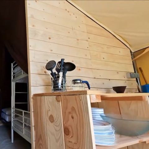 Tent 5 personen - Ciela Nature Lodge - 2 slaapkamers - Keuken - Badkamer