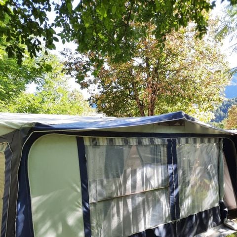 CARAVAN 2 persone - (Senza servizi igienici)