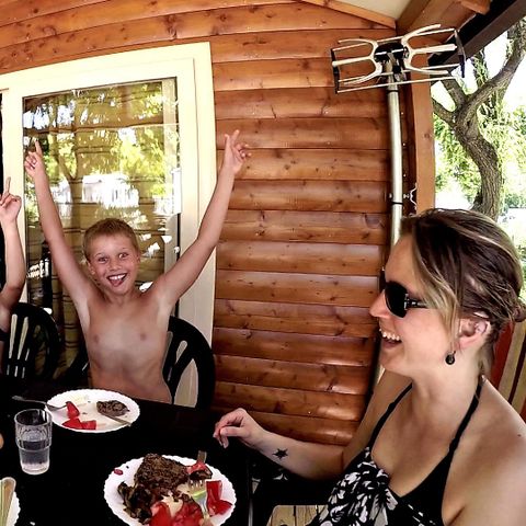 CASA MOBILE 4 persone - COTTAGE 2 camere (TV - terrazza coperta 7m² - superficie 26m²)