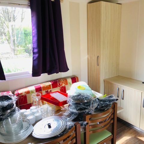 Stacaravan 4 personen - JUPITER 724 (2 slaapkamers met optionele airconditioning, ter plaatse te betalen)