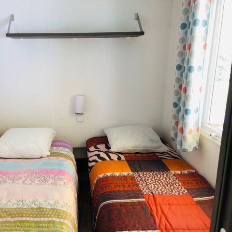 STACARAVAN 6 personen - LOFT (3 slaapkamers met optionele airconditioning, ter plaatse te betalen)4/6pax