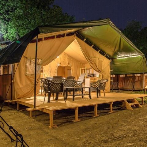 Tente en toile et en bois 6 personnes - Tente Safari avec salle de bain privé