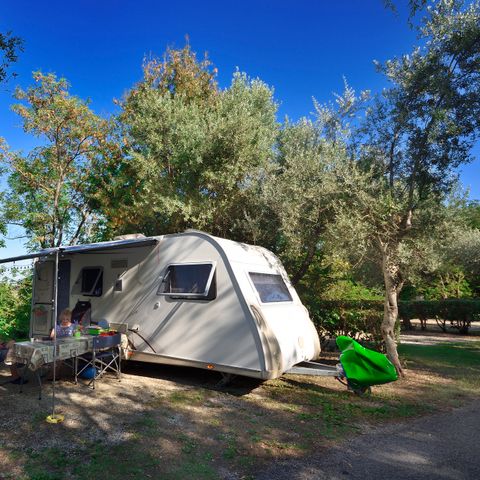 Stellplatz - Wohnwagen