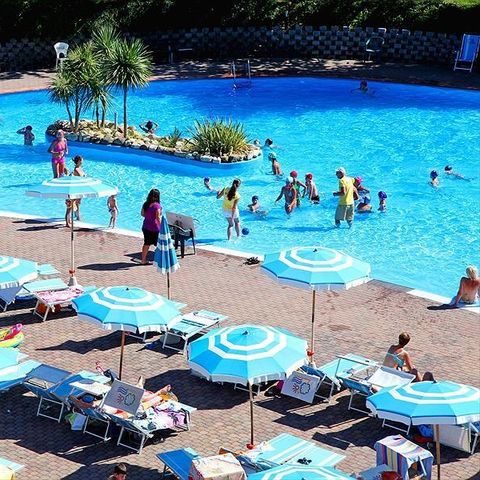 Centro Vacanze San Marino - Camping Pesaro-Urbino - Image N°4