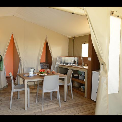 Tent 6 persons - Modern Lodge with sanitary facilities
