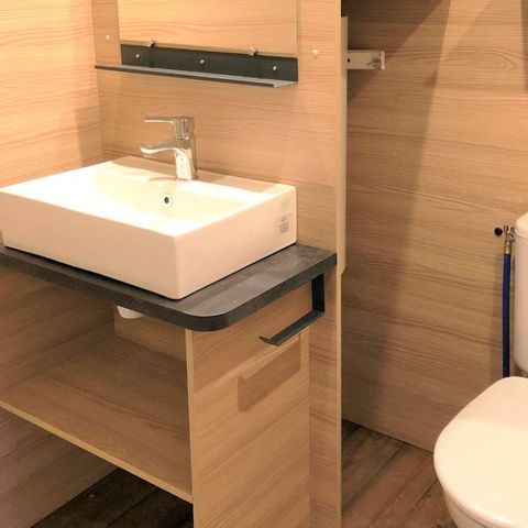 Canvas and wooden tent 5 persons - Bali Lodge with sanitary facilities