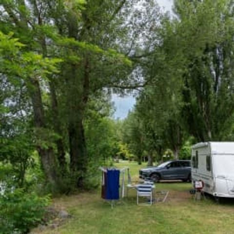 STAANPLAATS - Locatie ** Rivierzicht