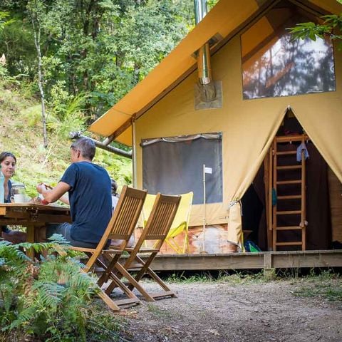 Canvas and wooden tent 5 persons - Cabane