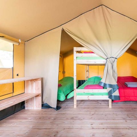 Tente en toile et en bois 5 personnes - Baroudeur (sans salle de bain privative)