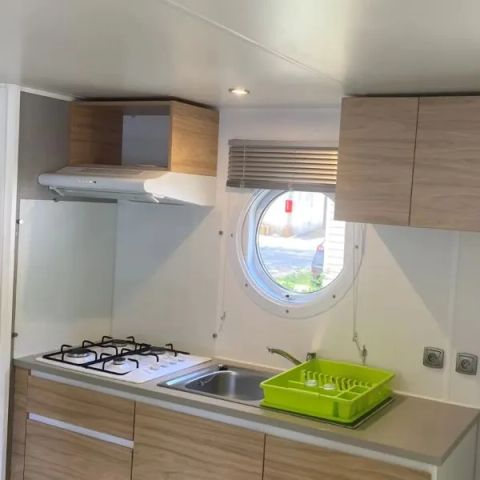 Mobilheim 4 personen - Mobil Home Aqua 2 Zimmer 4 Personen Halbüberdachte Terrasse