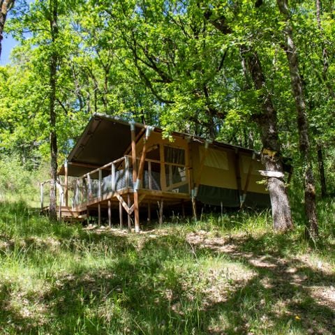 Tente en toile et en bois 3 personnes - Shimoni - 16 m² + terrasse 12 m²