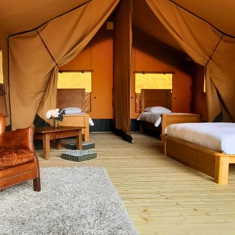 CANVAS AND WOOD TENT 4 people - Lodge Chrysalide - 35 m² + 15 m² terrace