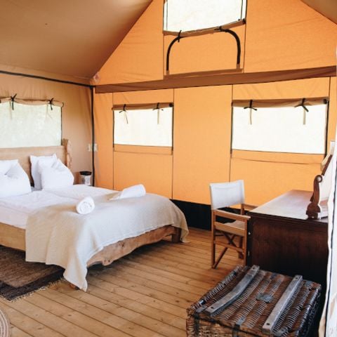 Tente en toile et en bois 7 personnes - Lodge Samburu - 31 m² + 12.5 m² + terrasse 23 m²