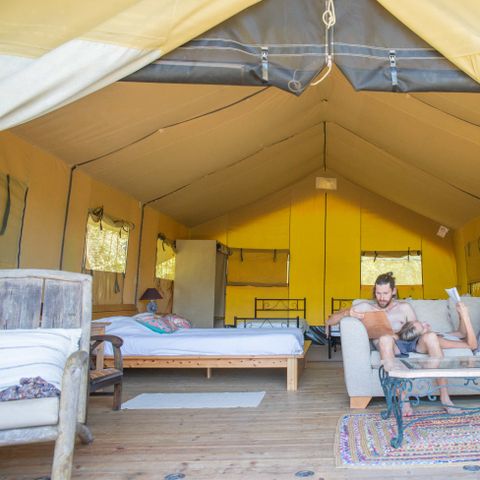 Tente en toile et en bois 7 personnes - Tente Lodge Mont Kenya - 35 m² + 7.5 m² + terrasse 15 m²