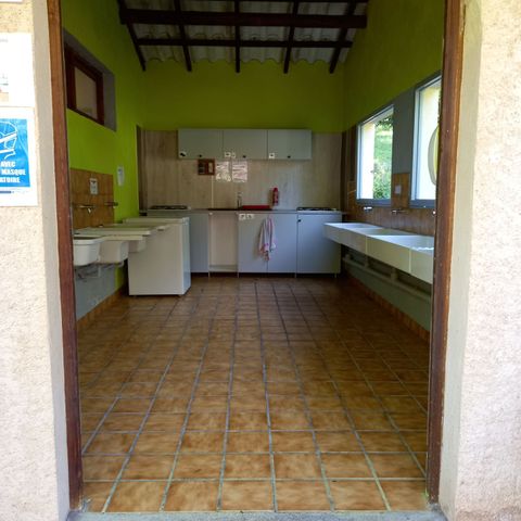 PARCELA - Tienda, Caravana