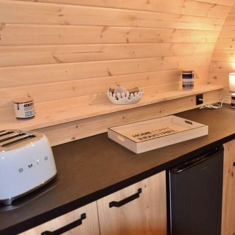 HÉBERGEMENT INSOLITE 4 personnes - Hébergement Insolite - Tonneau 4pl - sans sanitaires