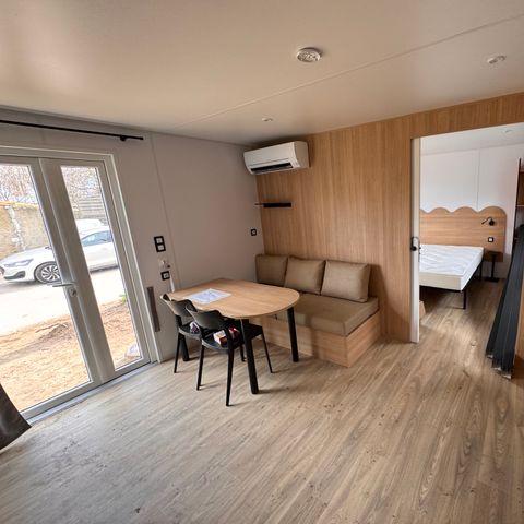 Mobilheim 4 personen - NEW // Residenz LOUISIANE PMR Komfort 2 Zimmer + halbüberdachte Terrasse + TV
