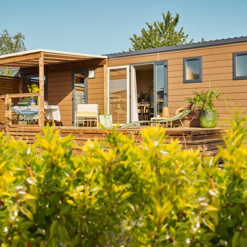 Mobilheim 6 personen - NEW // Cottage Premium 3 Zimmer - 2 Badezimmer + 2 WC + Halbüberdachte Terrasse + Klimaanlage + TV