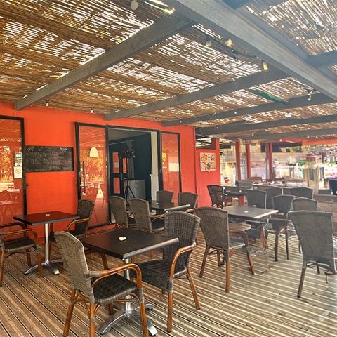 PARCELA - Parcela + 1 coche + tienda, caravana o autocaravana