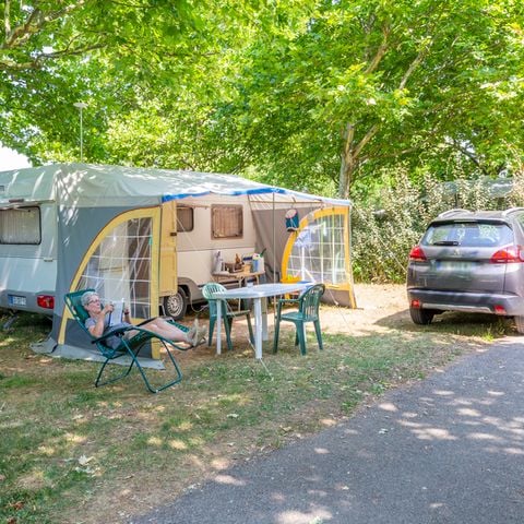 Pitch - Comfort package for 2 persons with electricity