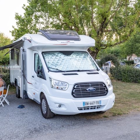 Kampeerplaats - Camping Car Grand Comfort Pakket