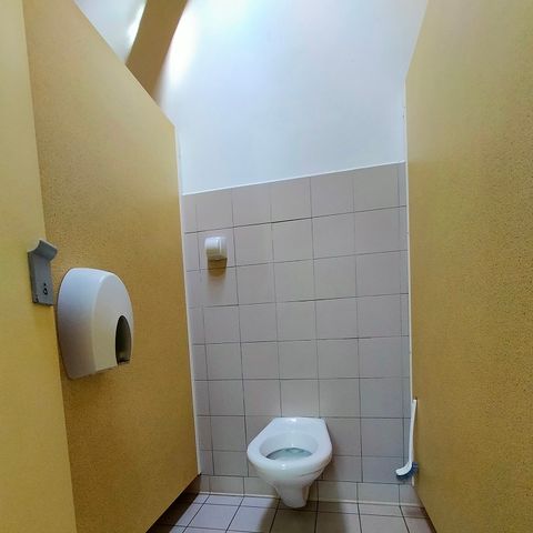 PLOT - Caravan tent comfort package + car + electricity