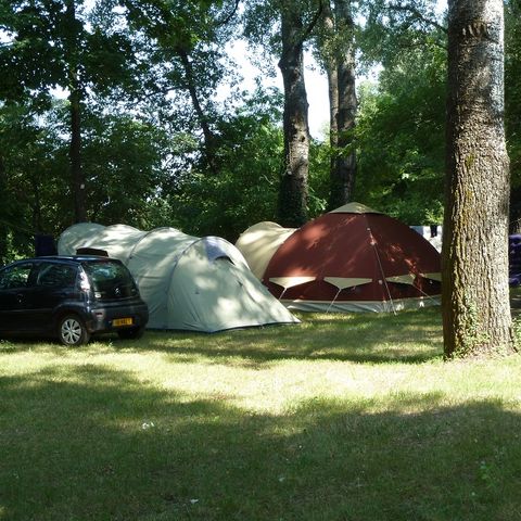 PARCELA - Junto a la playa - Paquete "Tienda Confort" + coche