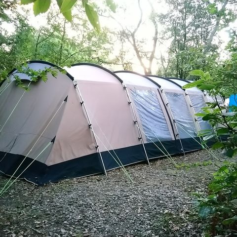 PARCELA - Frente al río - Paquete tienda confort + coche + electricidad