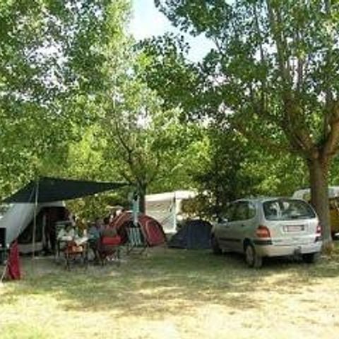 PLOT - Pitch: car + tent + 1 trailer / caravan or motor home