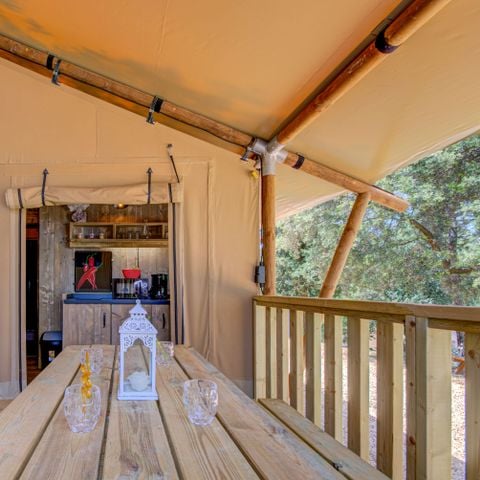 Canvas and wooden tent 6 persons - PREMIUM LODGE WOOD and ROOF